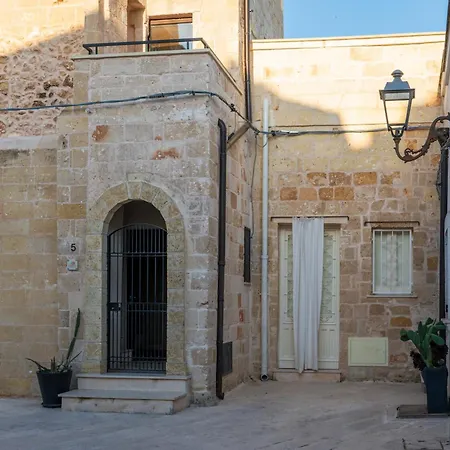 Le Casine Di 5 * Maruggio